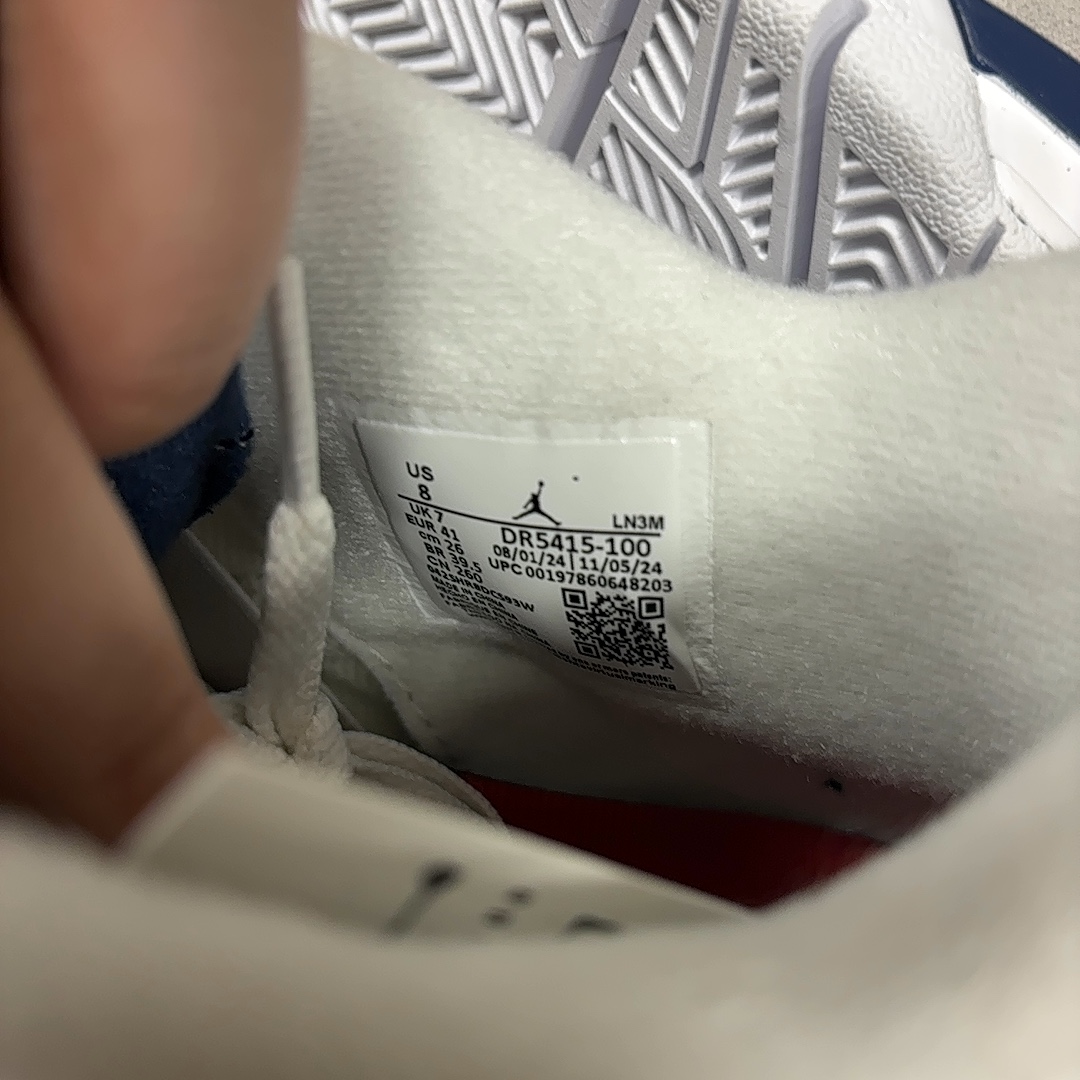 Nike SB x Air Jordan 4 Retro SP "Navy"